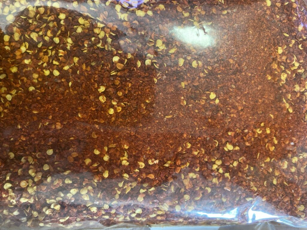 PEPERONCINO PICCANTE FRANTUMATO CALABRIA TAVOLA SPEZIE HOT AFRODISIACO SUD DONNE